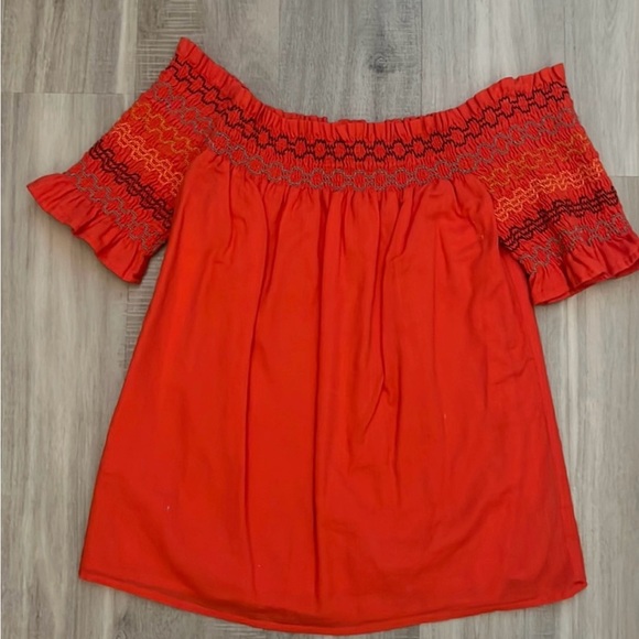 Trina Turk Flame Red Smocked Embroidered Top - Picture 5 of 6
